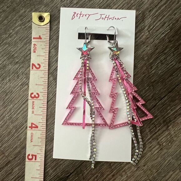 Betsey Johnson Pink Metallic 3D Christmas Tree Dangle Earrings - Picture 4 of 4